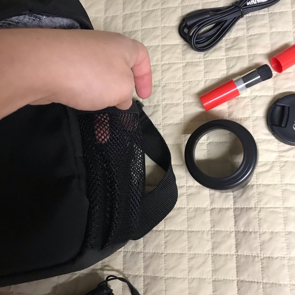 New Vanguard Camera bag + accessories - Picture 8 of 11